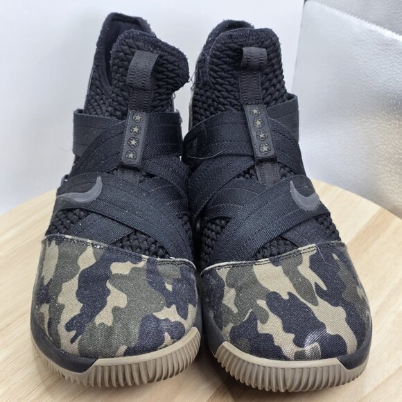 Size 10.5 - Nike LeBron Soldier 12 SFG Camo - Picture 4 of 11